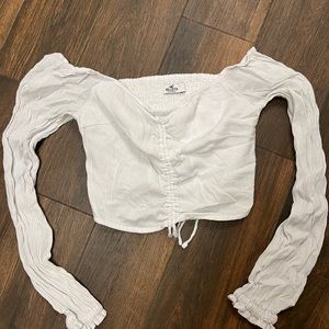 ✨Hollister long sleeved white crop top, size small! Adorable! ✨